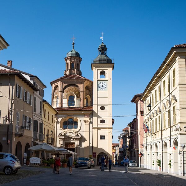 San Damiano d'Asti, a chessboard on the Borbore